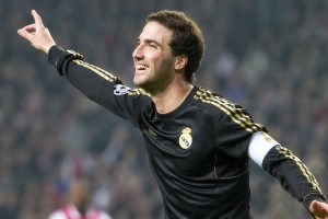 开云官网-本泽马高光映照格子军团，克罗地亚横扫哥伦比亚背后的足球哲学