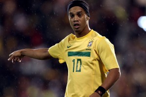 开云体育app-佛罗伦萨粉碎AC米兰，伊布成为关键先生，当传奇归来，圣西罗的黄昏被重新点亮