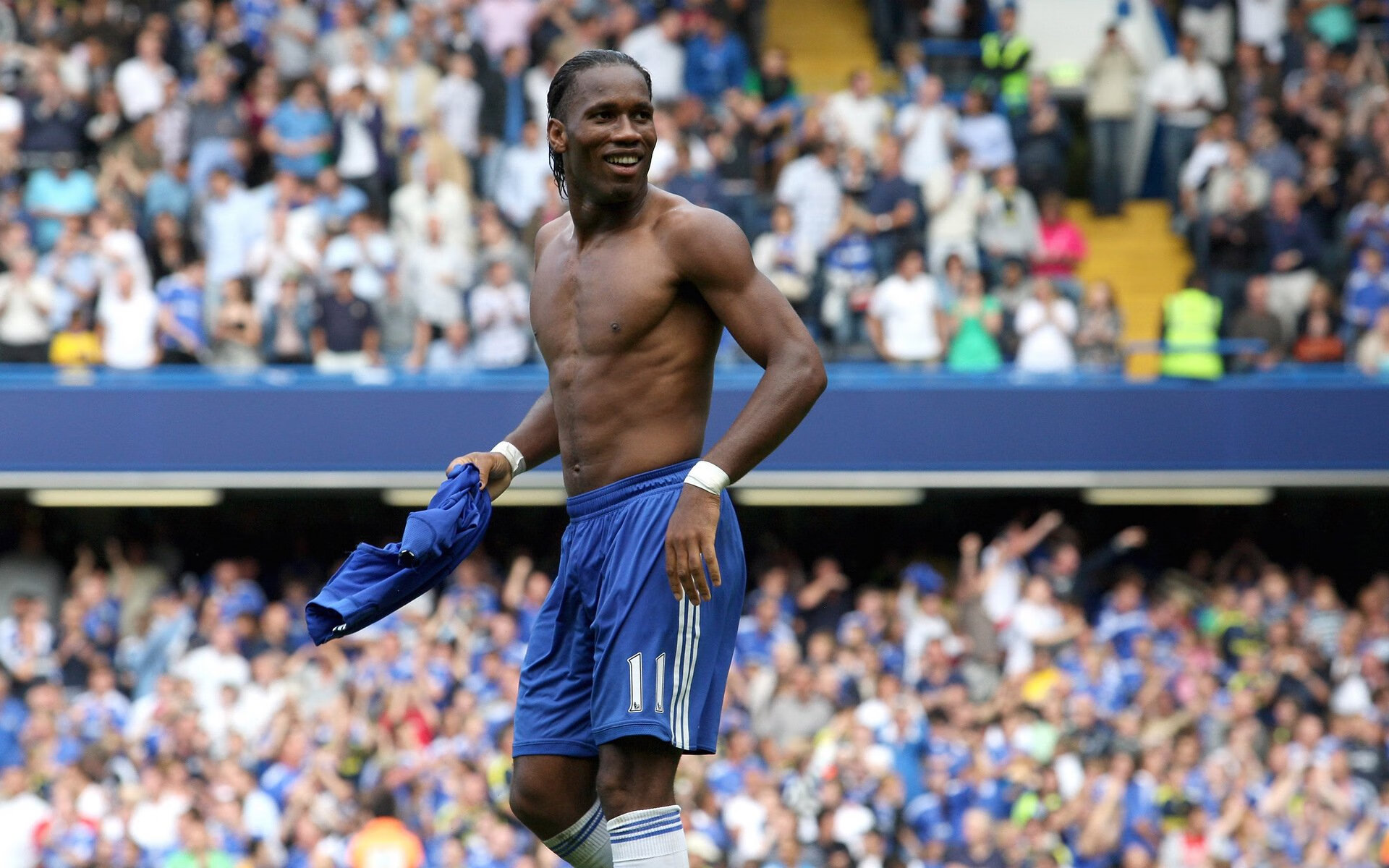 加维统治全场，埃及强势晋级，巴拉圭的黄昏与足球的永恒黎明