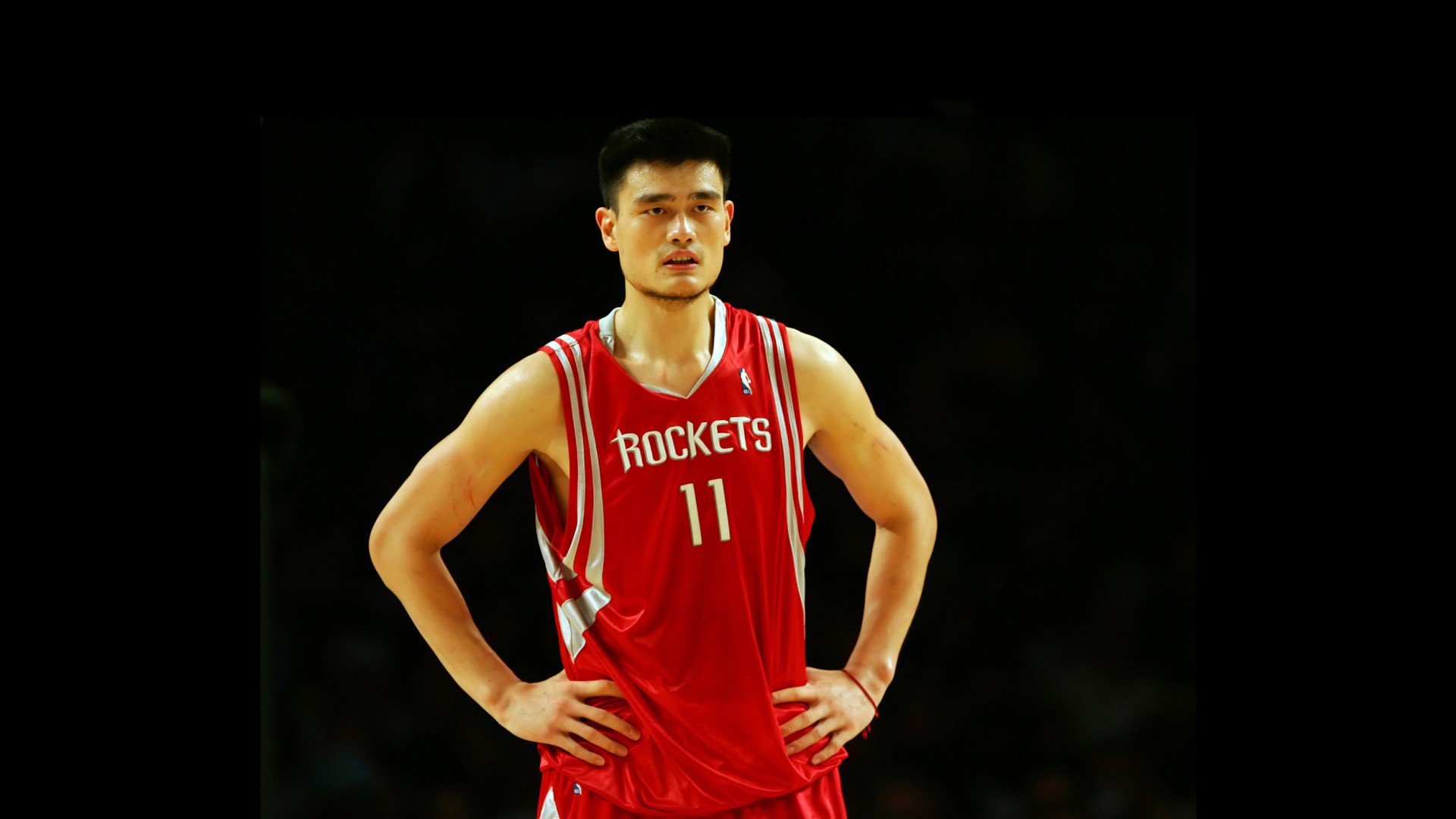 冷门之夜,越南2-1力克罗马尼亚,阿方索·戴维斯率队抢占G组出线先机